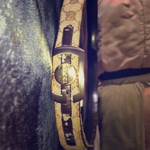 Gucci belt
